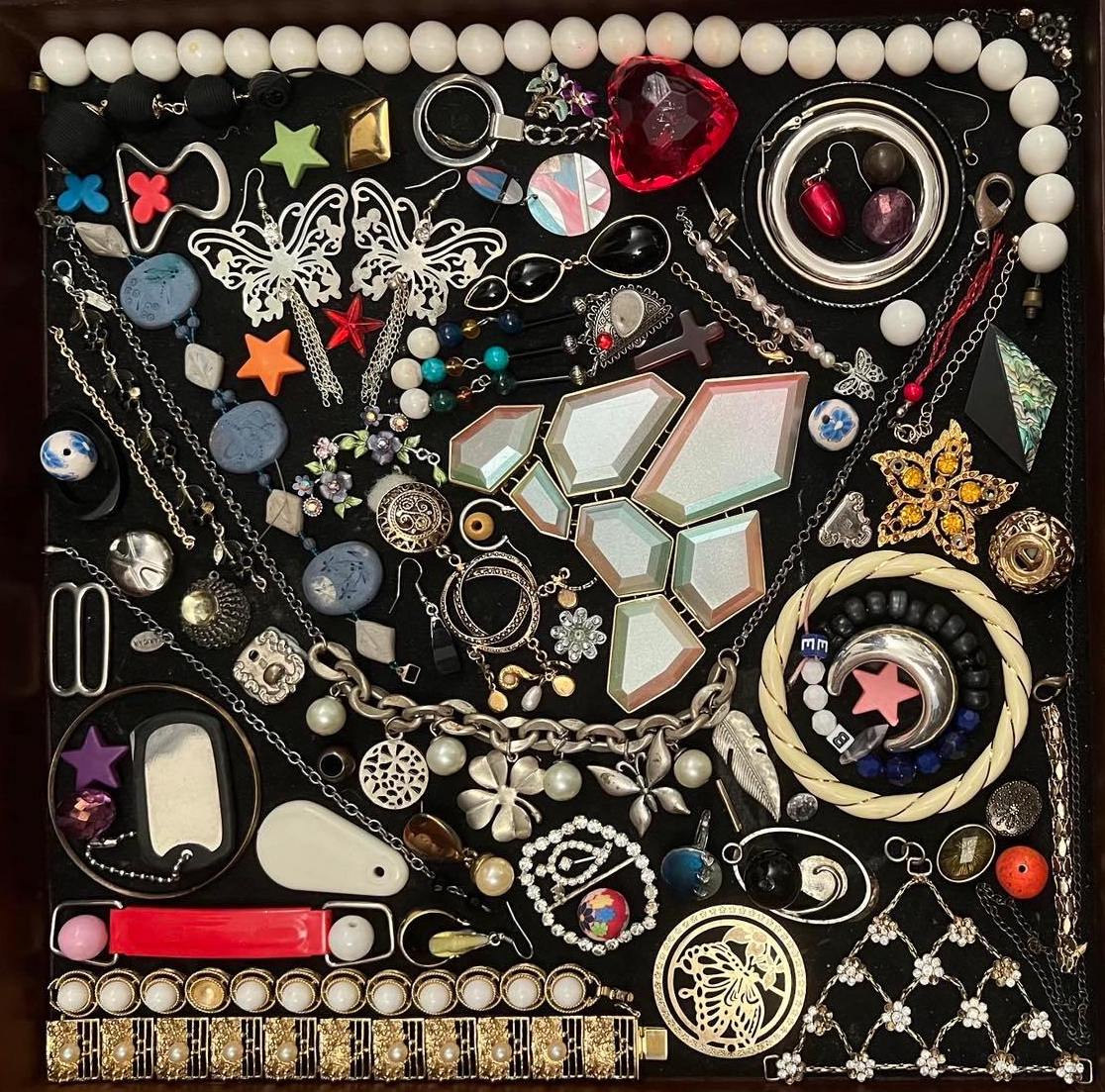 Upcycle Broken Jewellery / Parts for Craft